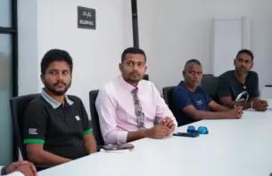 10 މީހަކު، ފަސް މިލިއަން ގަސް ޕްރޮގްރާމުގެ ފަންނީ ތަމްރީން ހޯދަން ޗައިނާއަށް thumbnail image