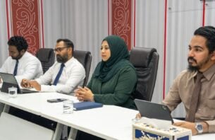 ދިވެހި ލިޔުންތެރިކަމަށް ހުރި ހުރަސްތައް ނައްތާލުމަށް މަޝްވަރާތަކެއް ކުރިއަށް ގެންގޮސްފި thumbnail image
