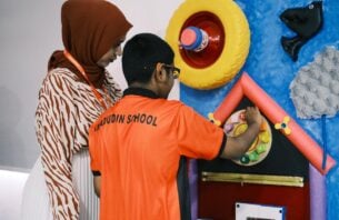 "ހޯމް-ސްކޫލިންގ" ތައާރަފްކުރަން ބިލެއް މަޖިލީހަށް ހުށަހަޅައިފި thumbnail image