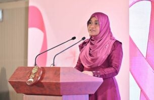 ކެންސަރުގެ އަލާމާތެއް ފެނިއްޖެ ނަމަ ލަސްނުކޮށް ޑޮކްޓަރެއްގެ ލަފާ ހޯއްދަވާ: މެޑަމް ސާޖިދާ thumbnail image